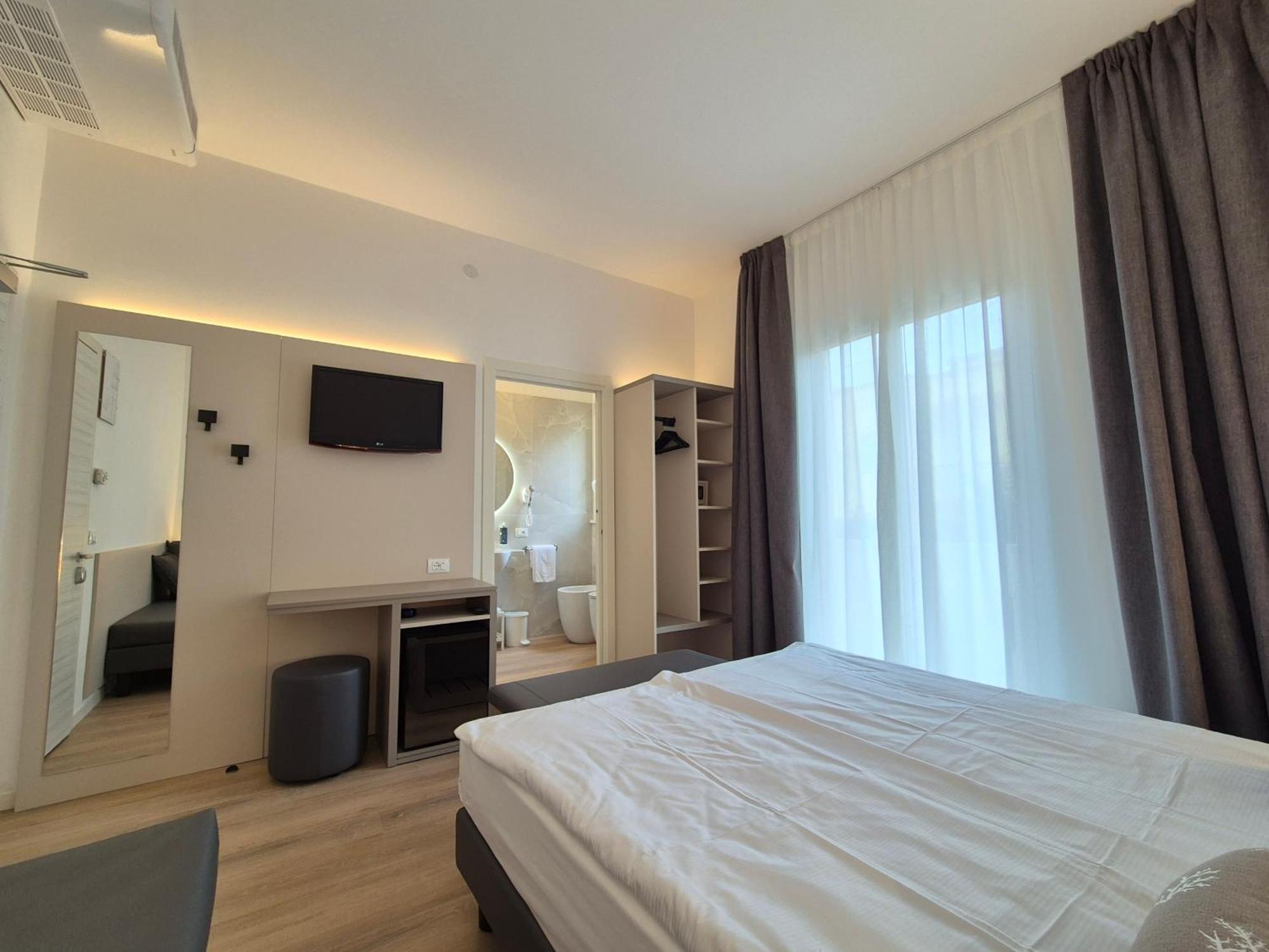 Hotel Delfino Caorle Buitenkant foto